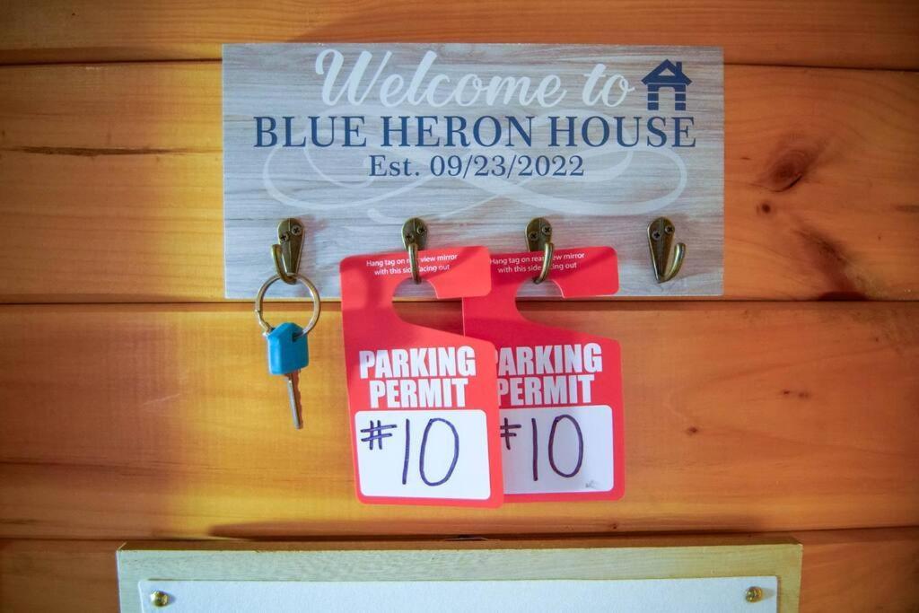 Charming Lakeview Cabin Near Geneva-On-The-Lake! 애슈터뷸라 외부 사진