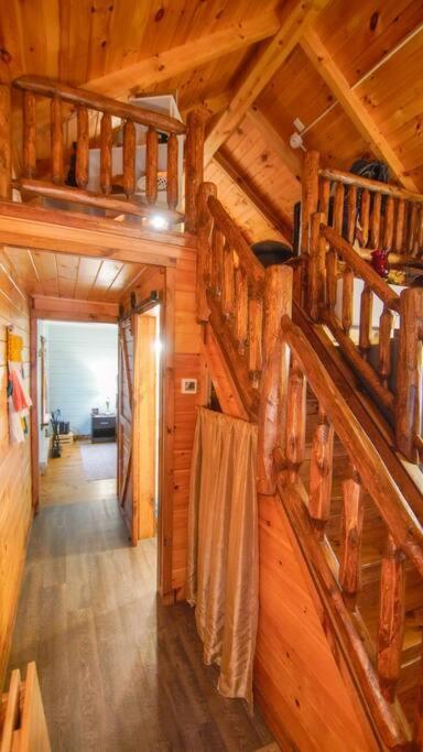 Charming Lakeview Cabin Near Geneva-On-The-Lake! 애슈터뷸라 외부 사진